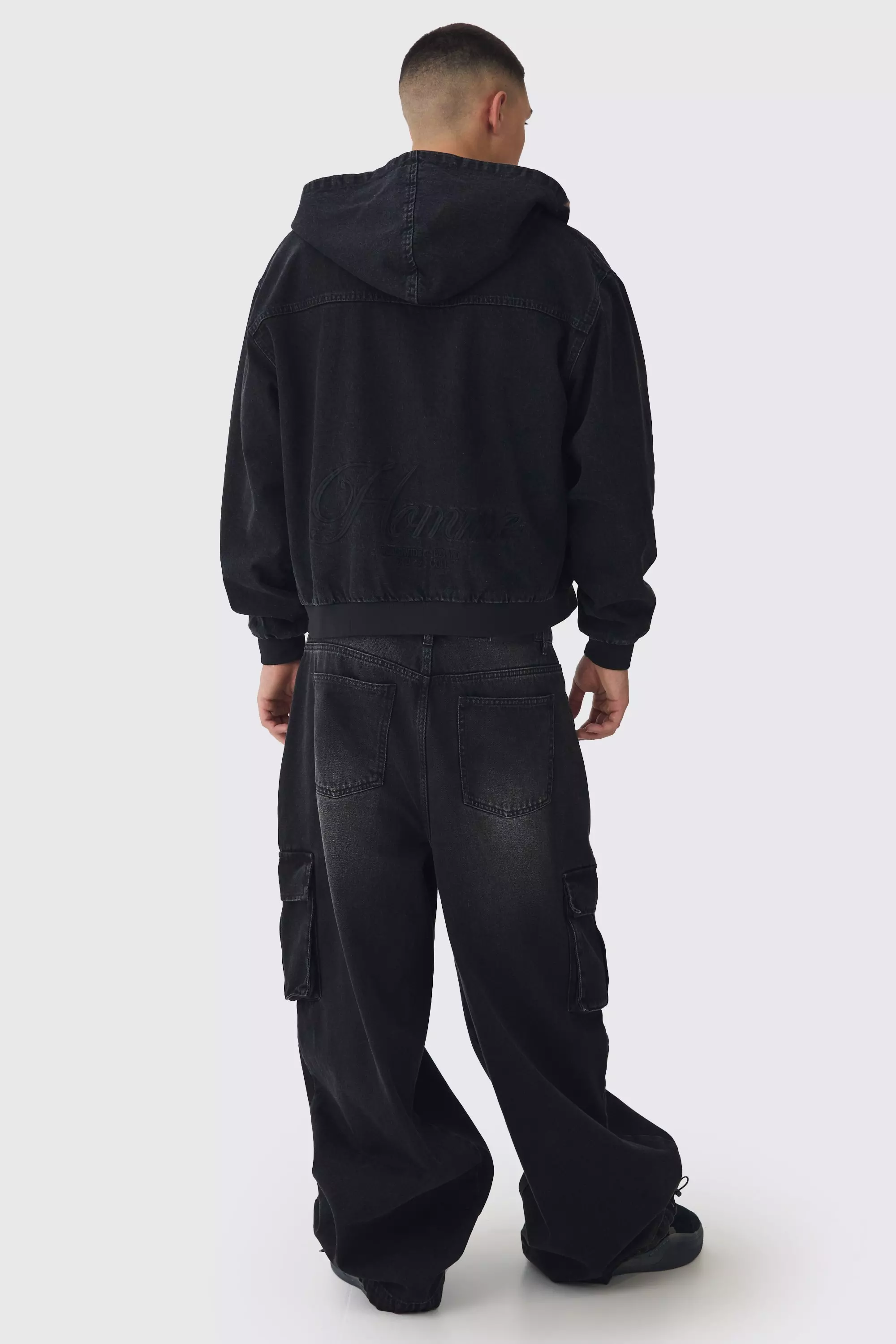 【boohoo】BOXY デニム刺繍パーカー Oversized Boxy Denim Embroidered Hoodie | boohooMAN USA